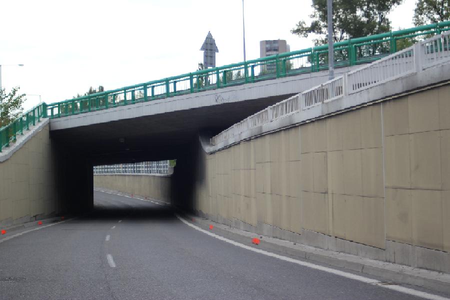 Podcestie pod D2, Mlynská dolina, Bratislava
